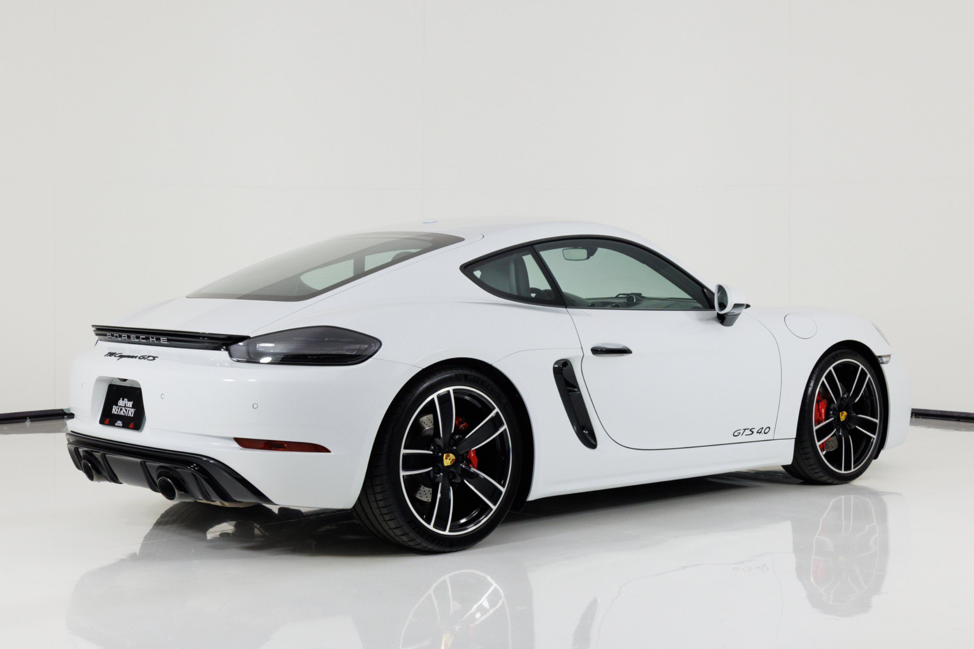 Used 2022 Porsche 718 Cayman GTS RWD image 3