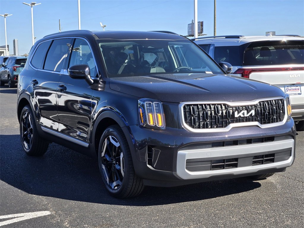 New 2025 Kia Telluride EX image 2