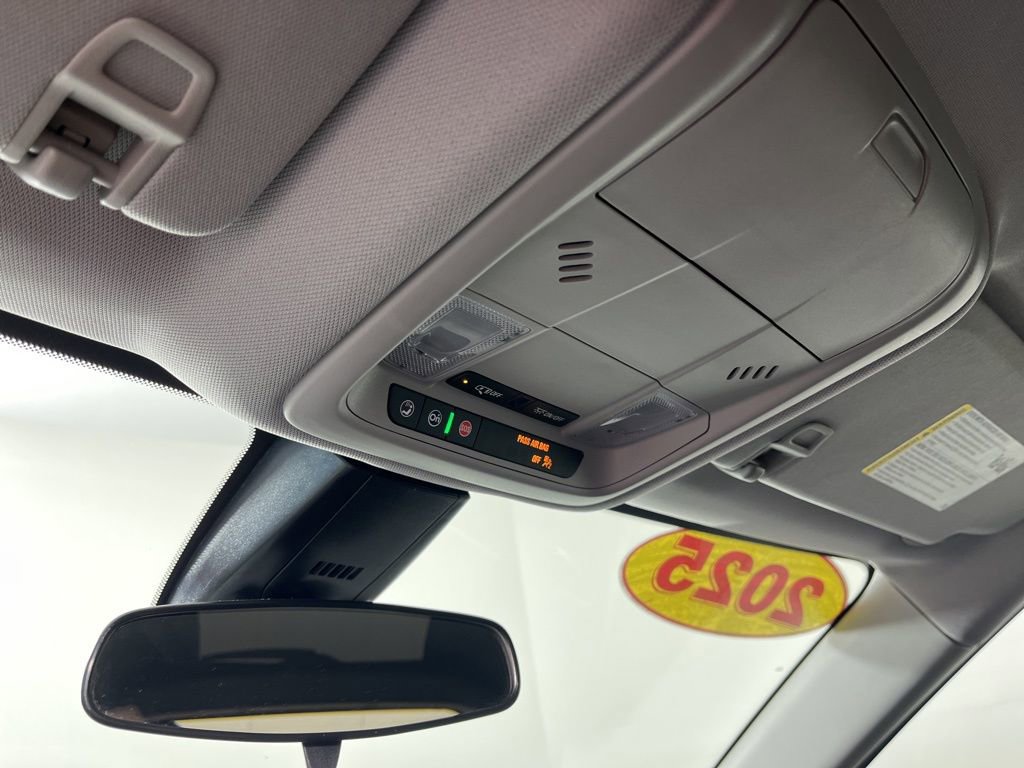 Certified 2025 Chevrolet Blazer LT image 27