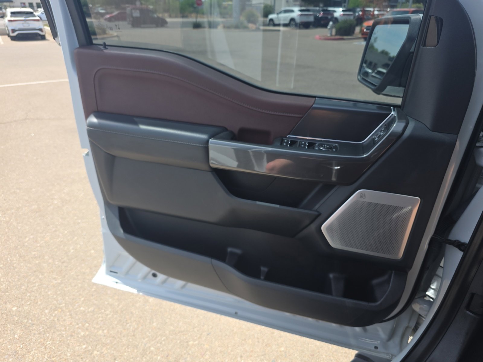 Used 2022 Ford F150 Lariat w/ Equipment Group 502A High image 13