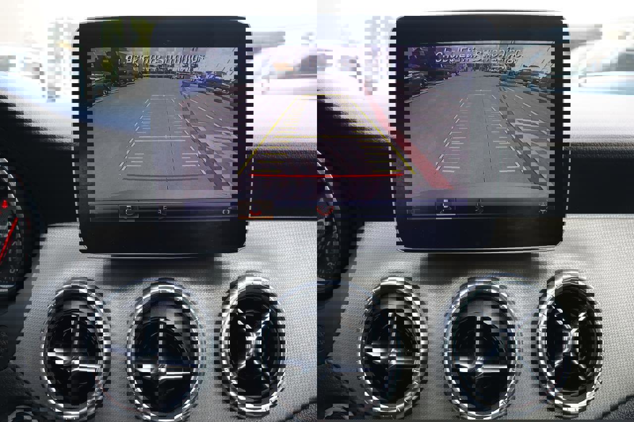 Used 2018 Mercedes-Benz CLA 250 4MATIC image 25