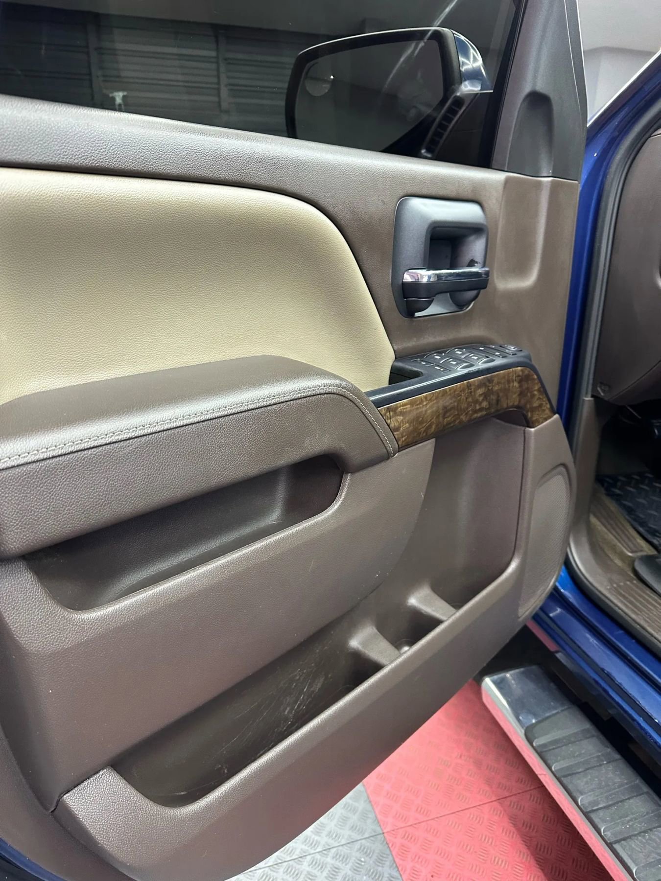 Used 2017 Chevrolet Silverado 1500 LT w/ All Star Edition image 9