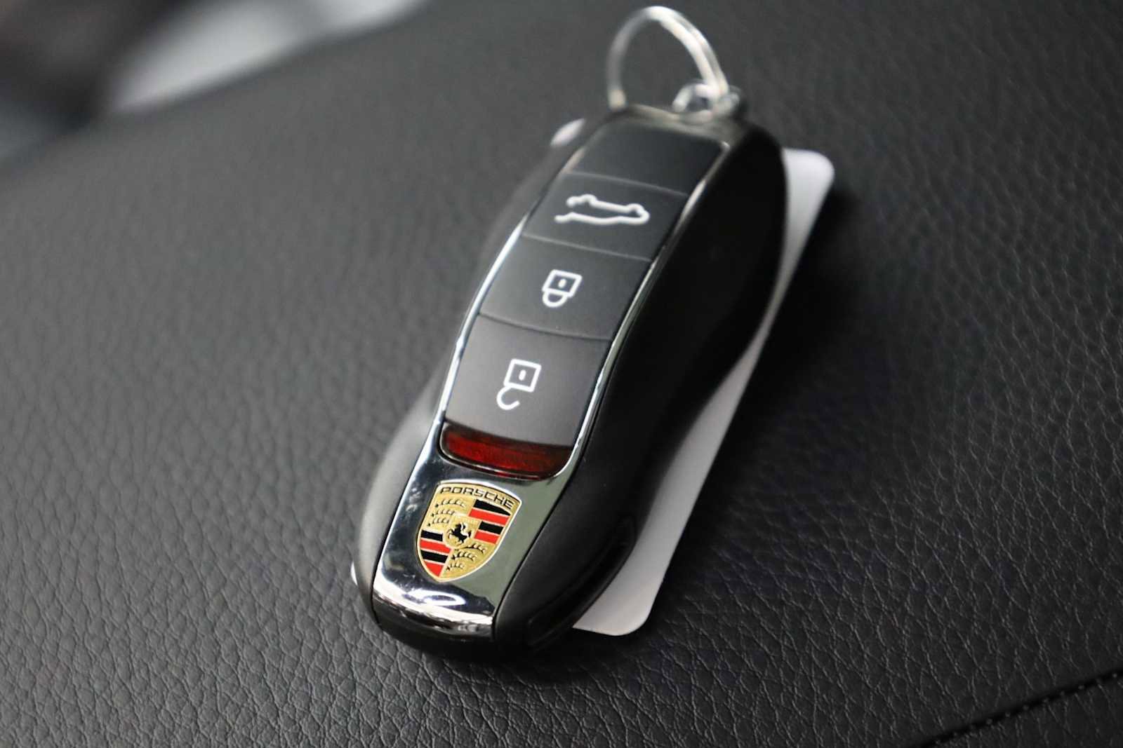 New 2026 Porsche Macan image 51