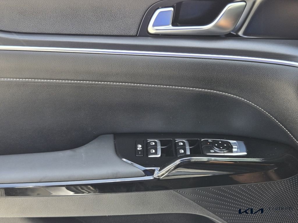 Certified 2025 Kia K5 GT-Line image 32