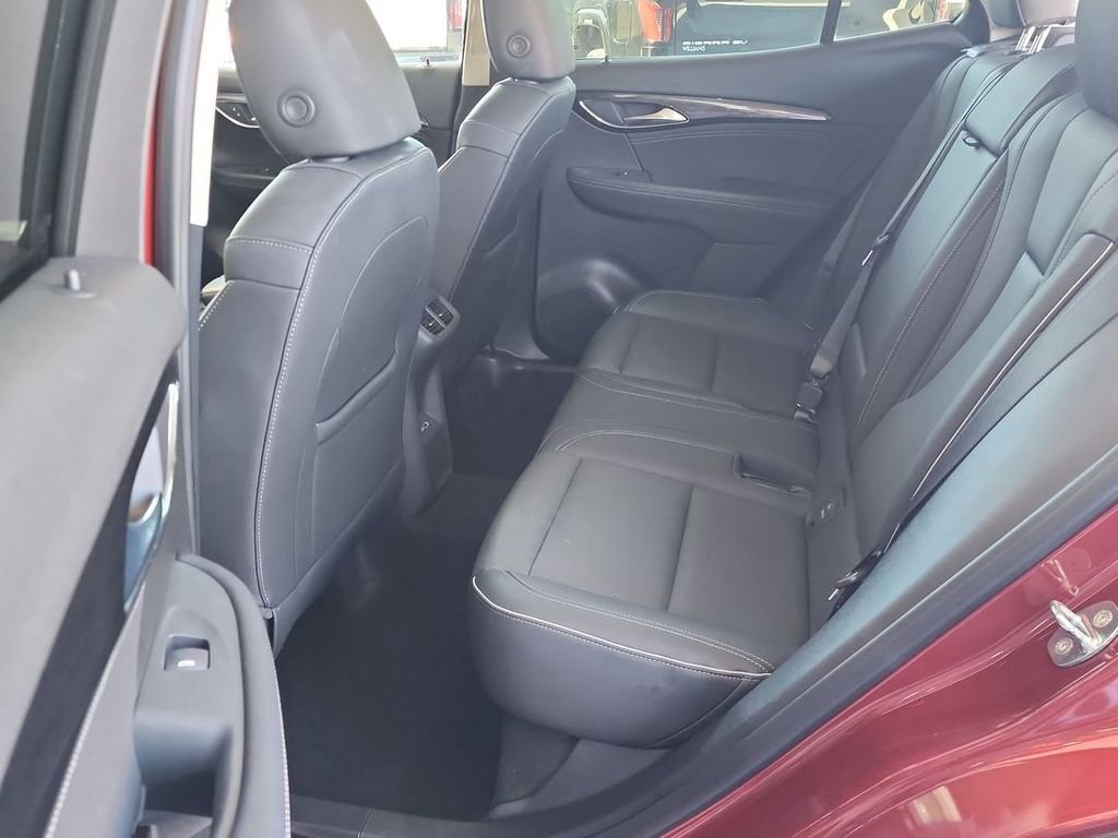 Certified 2023 Buick Envision Essence image 23