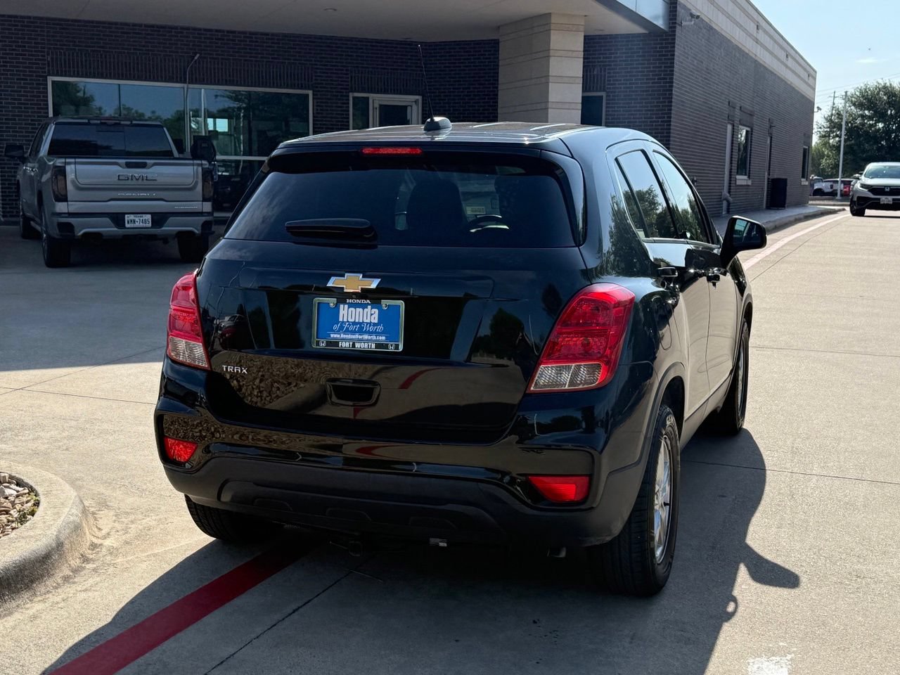 Used 2020 Chevrolet Trax LS w/ Tint and Cruise Package FWD image 6