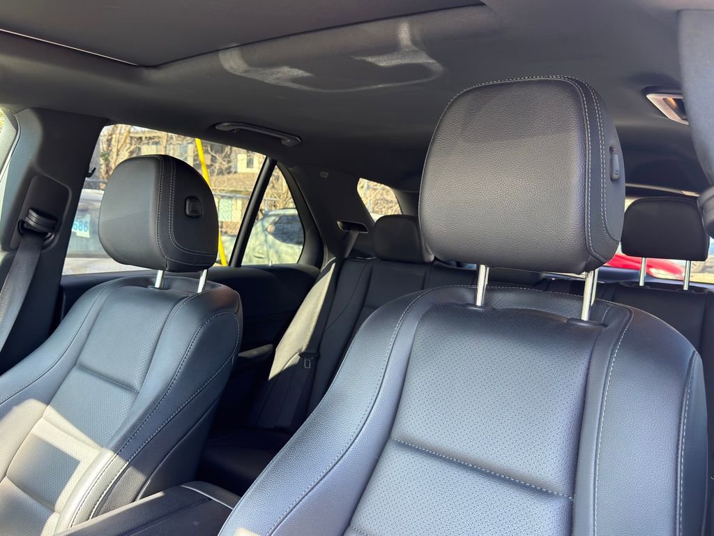 Used 2022 Mercedes-Benz GLE 350 4MATIC w/ Premium Package image 13