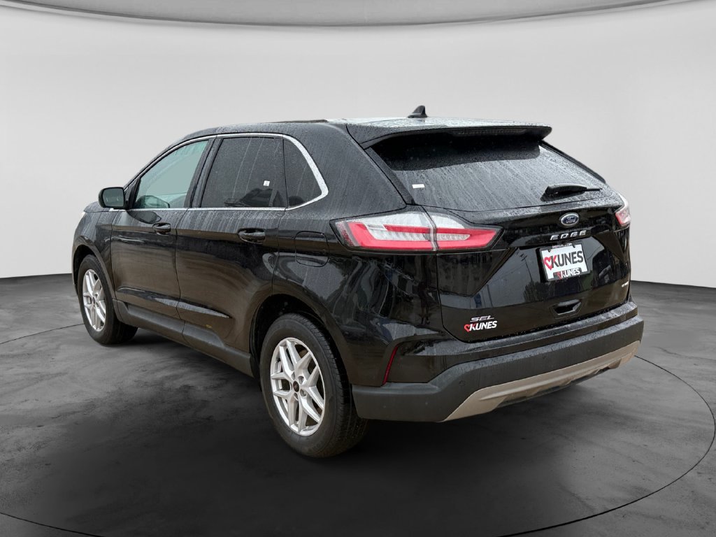Used 2024 Ford Edge SEL AWD/4WD image 8