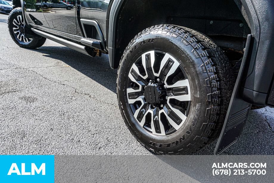 Used 2024 GMC Sierra 3500 Denali Ultimate AWD/4WD image 15