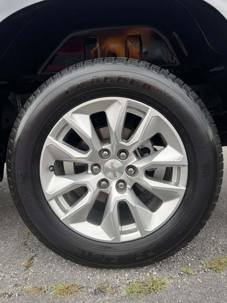 Used 2024 Chevrolet Silverado 1500 Custom image 9