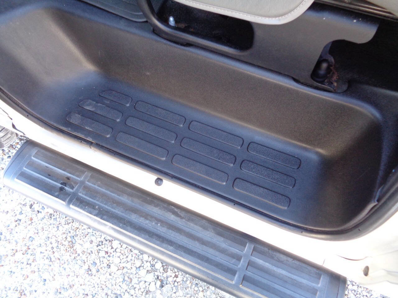 Used 2018 Chevrolet Express 2500 LT w/ LT Preferred Equipment Group RWD image 28