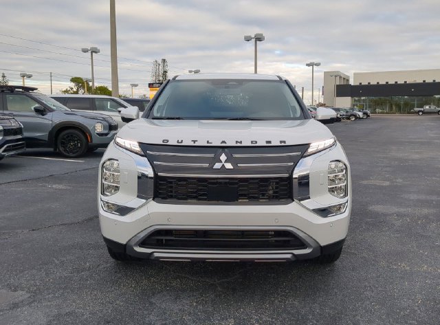 New 2026 Mitsubishi Outlander SE FWD image 3