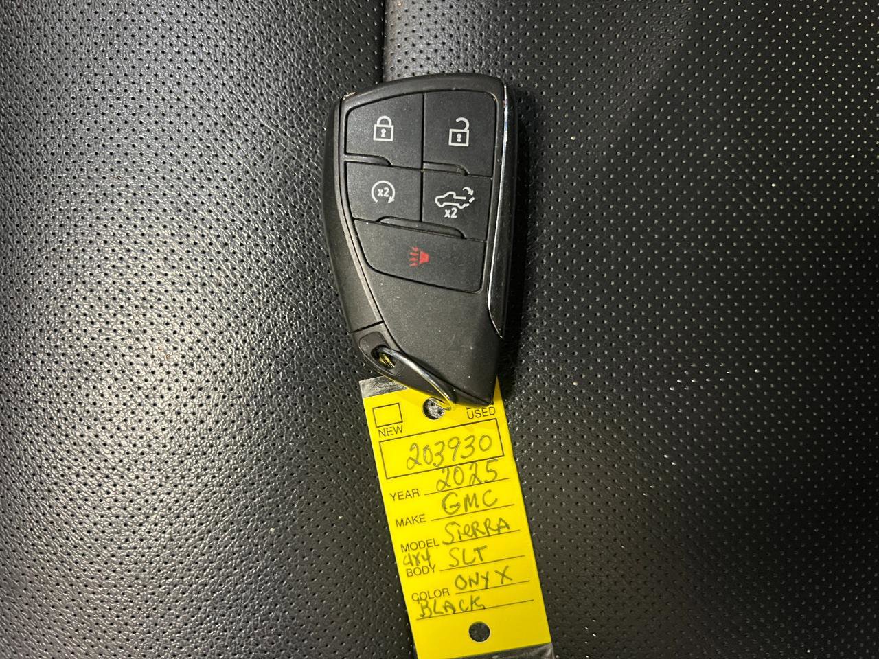 Used 2025 GMC Sierra 1500 SLT image 69