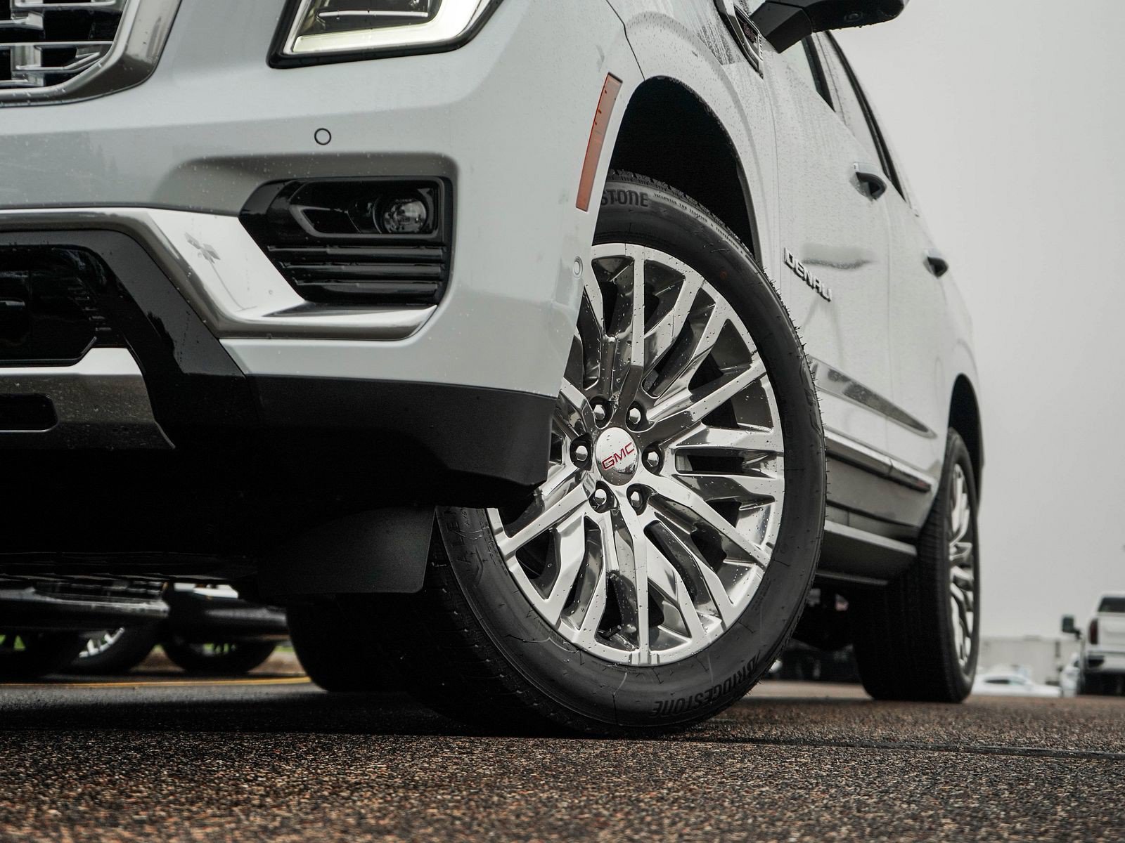 New 2026 GMC Yukon Denali w/ Denali Reserve Package AWD/4WD image 6