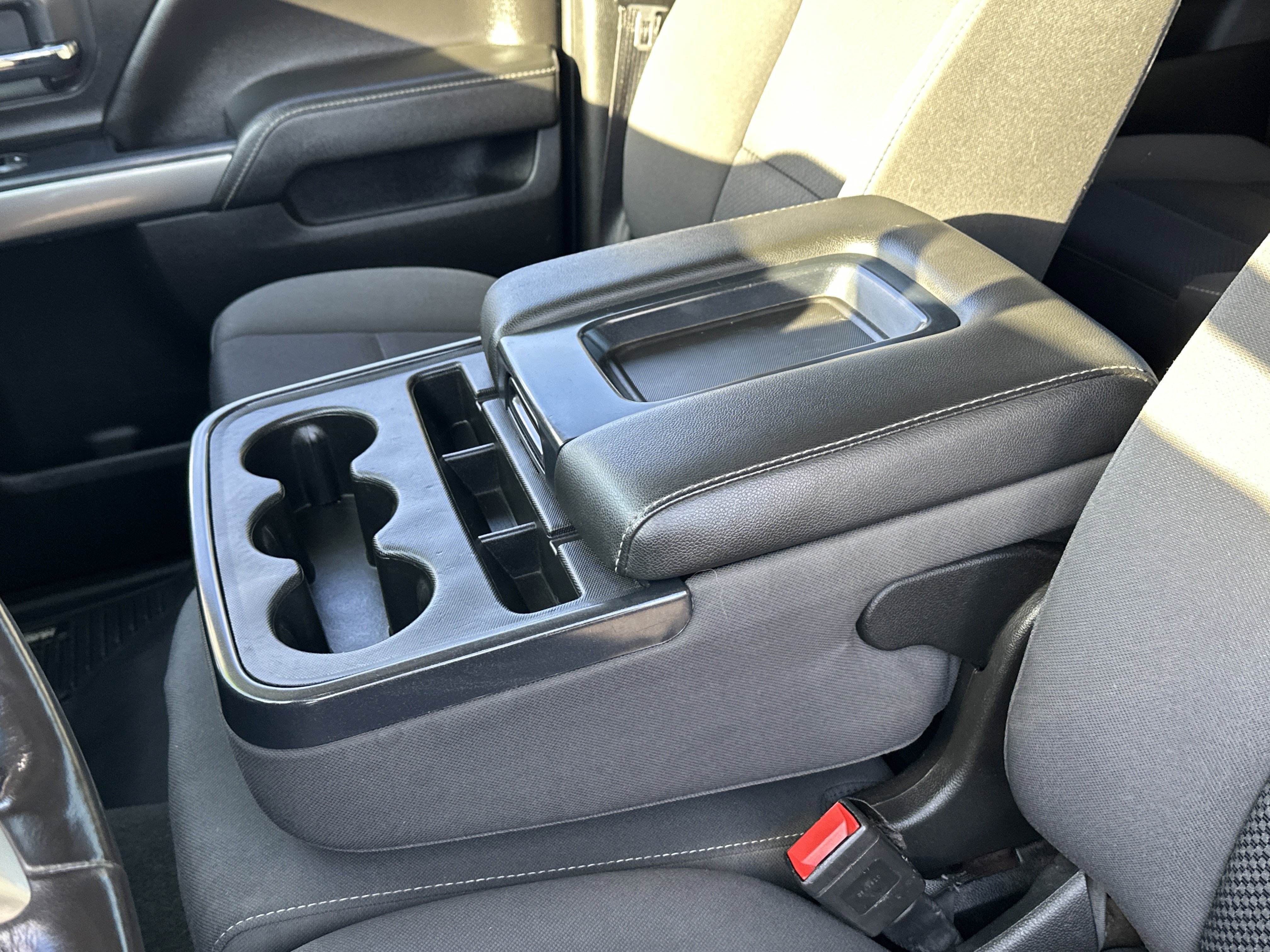 Used 2018 Chevrolet Silverado 2500 LT image 17