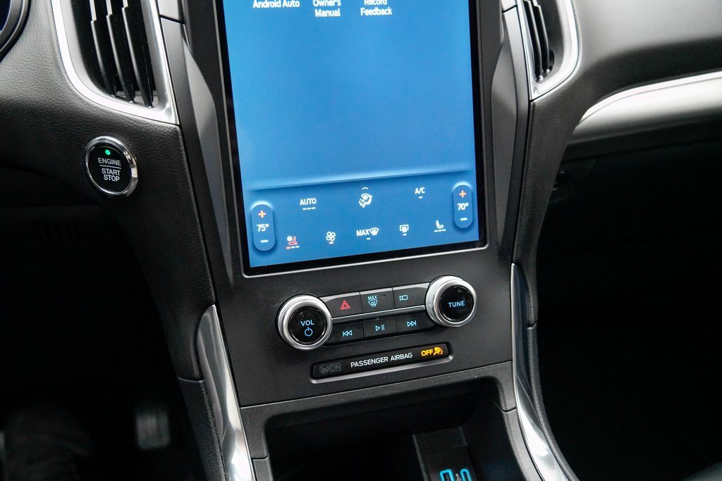 Used 2024 Ford Edge Titanium image 29