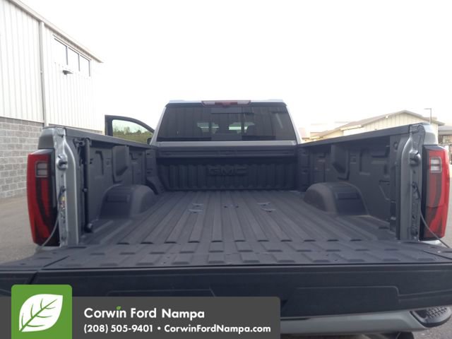 Used 2025 GMC Sierra 3500 Denali w/ Denali Reserve Package AWD/4WD image 28
