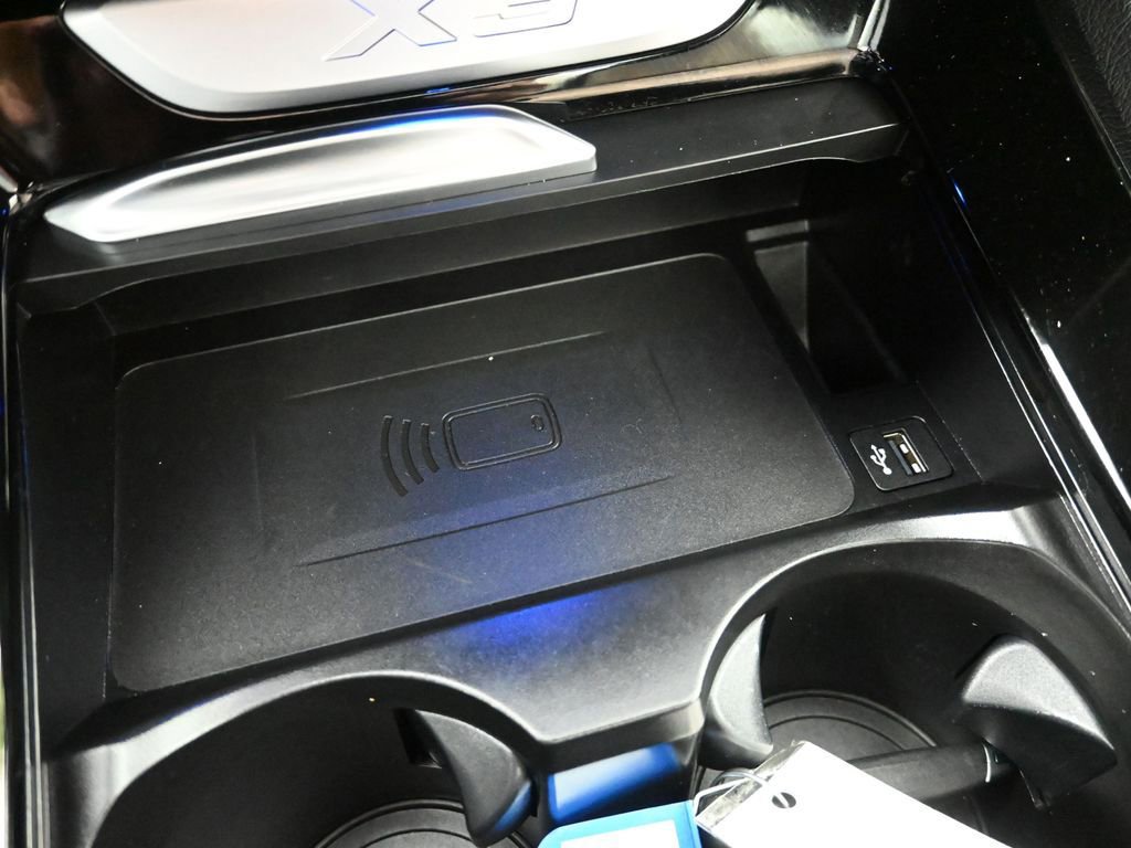 Used 2024 BMW X3 xDrive30i w/ Premium Package image 23