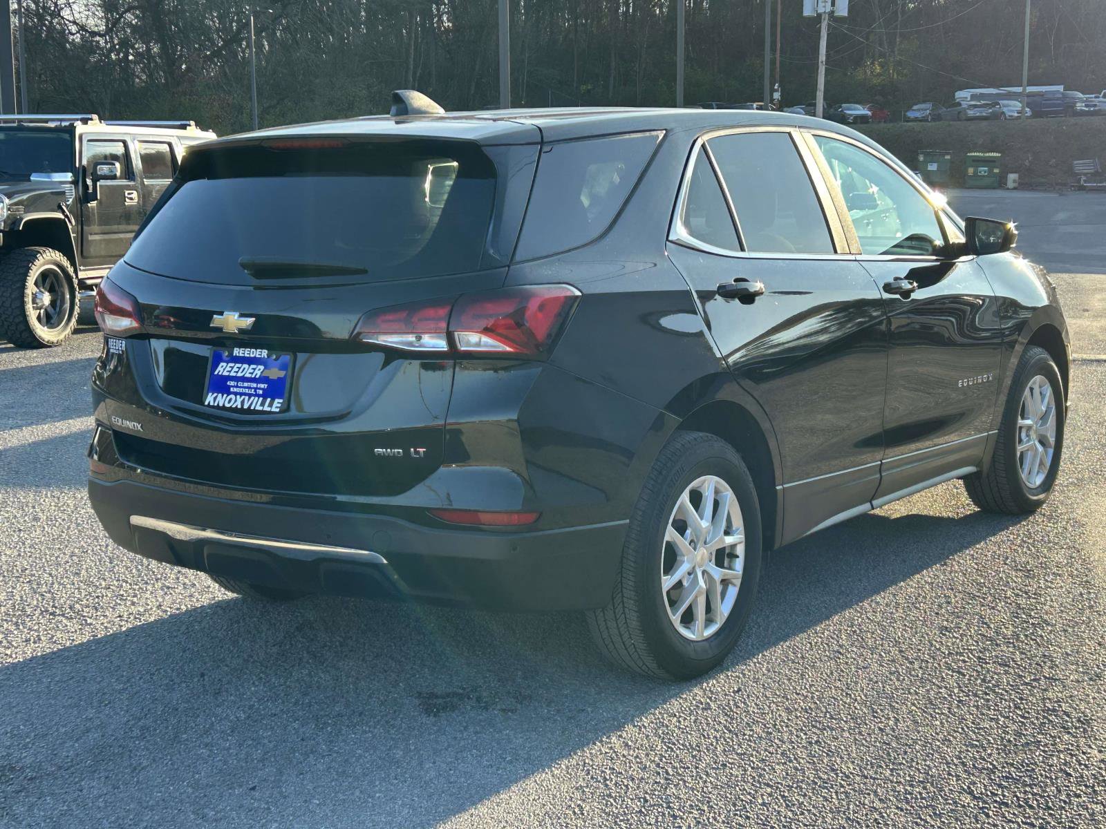 Used 2024 Chevrolet Equinox LT image 3