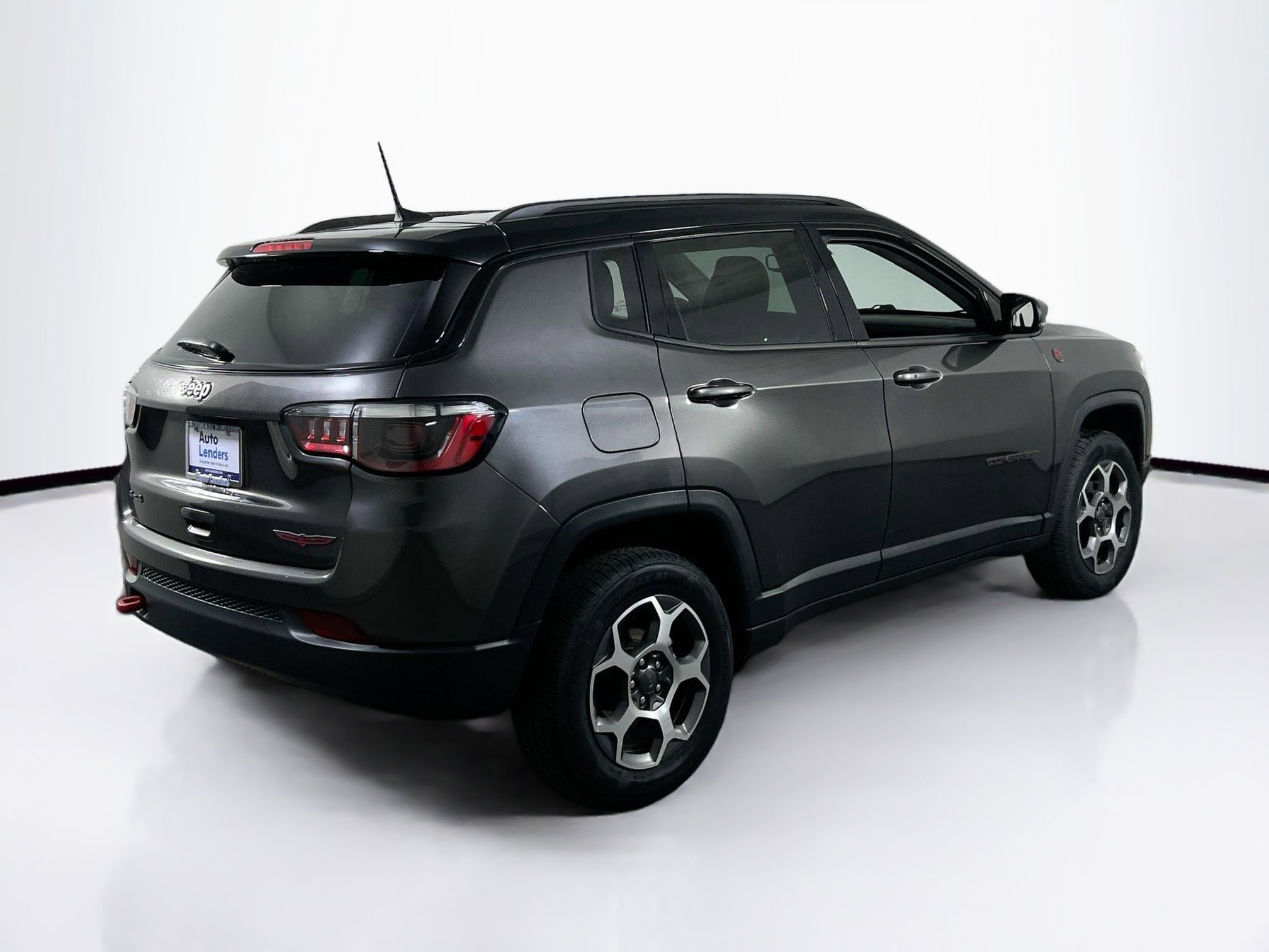 Used 2022 Jeep Compass Trailhawk image 5