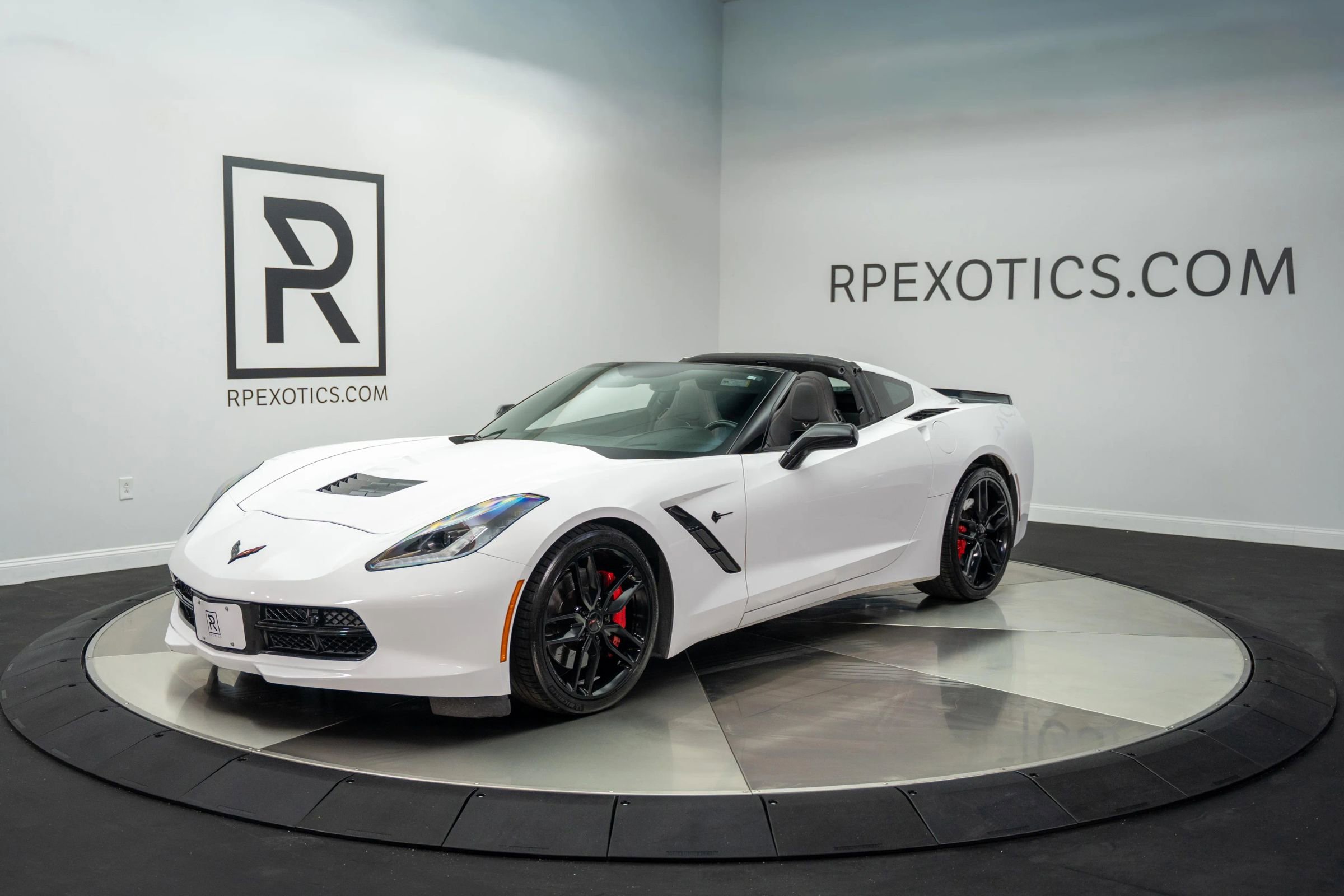 Used 2016 Chevrolet Corvette Stingray Coupe w/ 3LT Preferred Equipment Group image 1