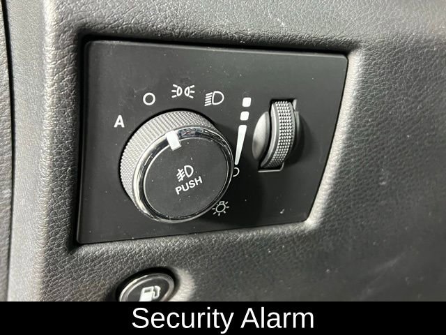 Used 2017 Jeep Grand Cherokee Altitude image 16