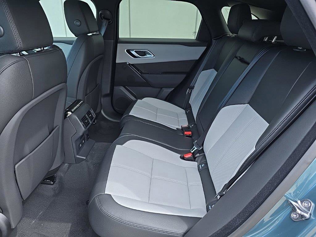 New 2026 Land Rover Range Rover Velar Dynamic SE image 8