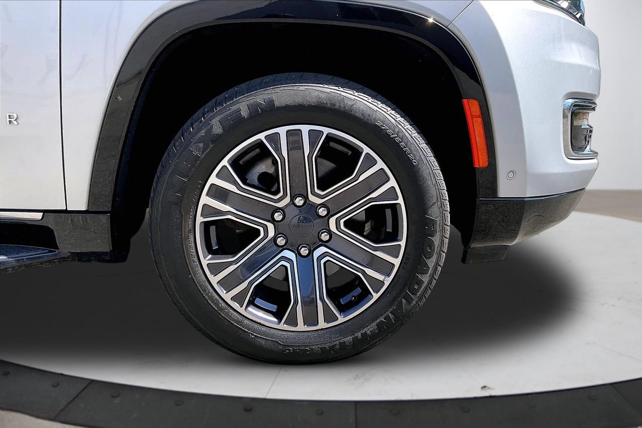 Used 2024 Jeep Wagoneer Series II AWD/4WD image 36