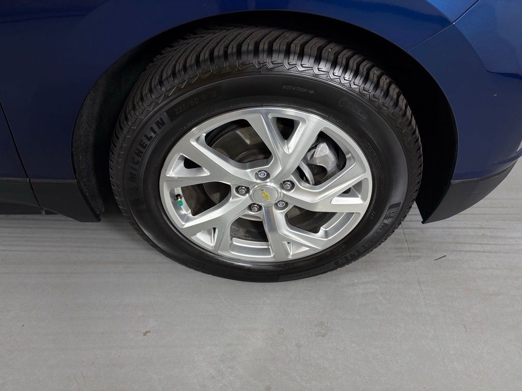 Used 2019 Chevrolet Equinox LT w/ Sun & Navigation Package image 12