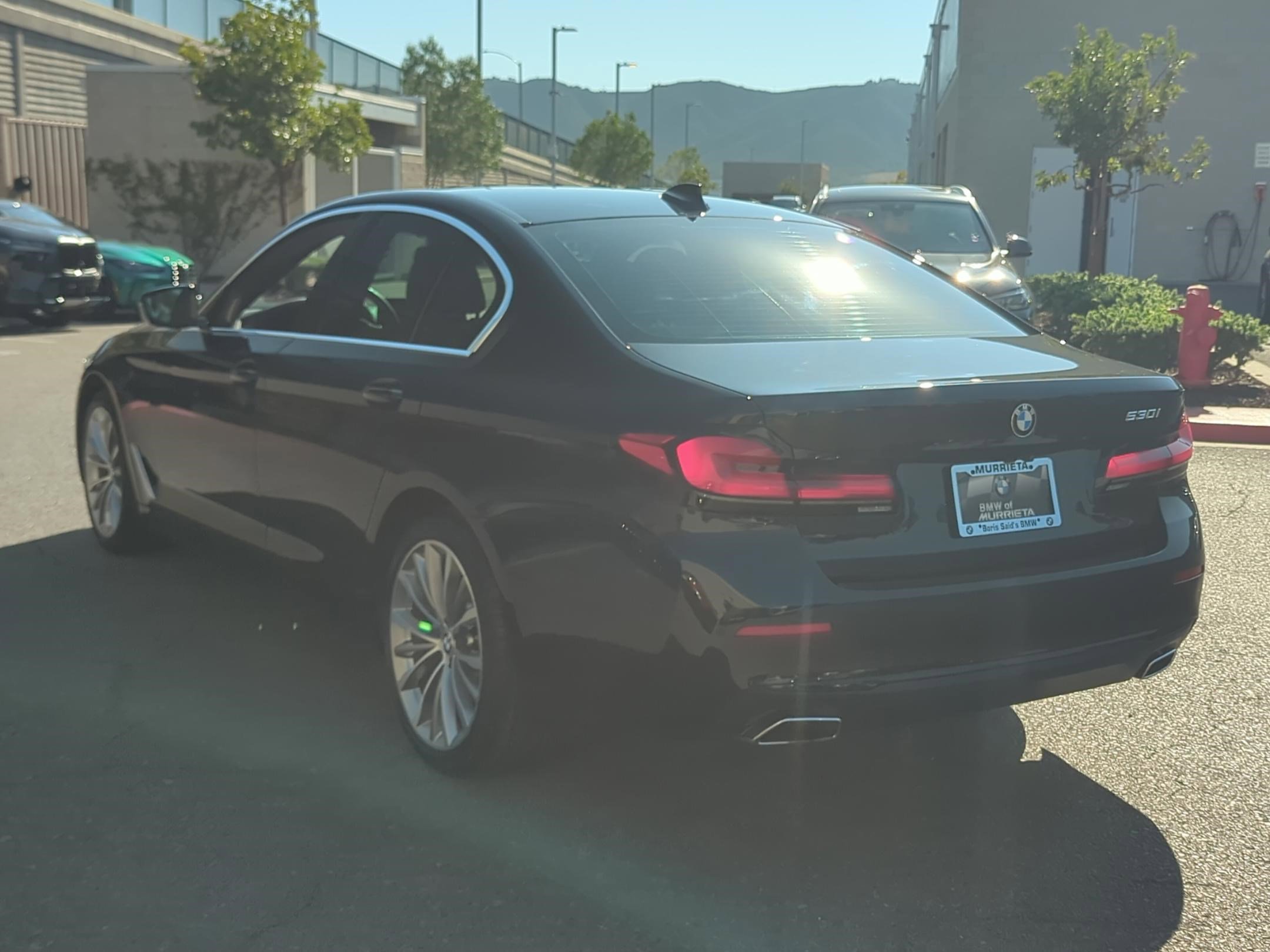 Used 2023 BMW 530i w/ Premium Package image 8