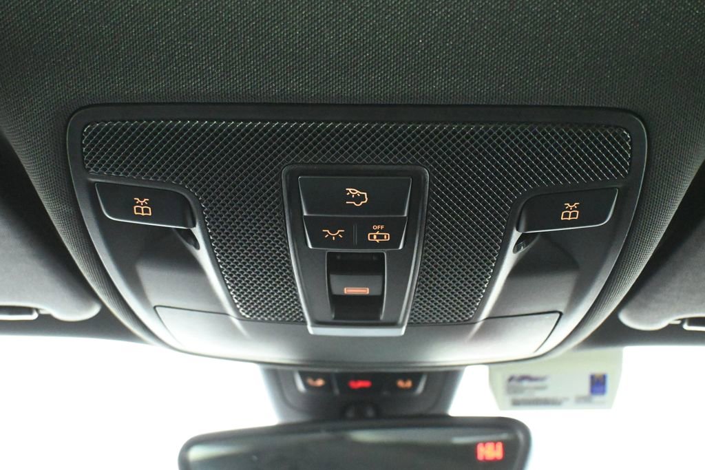 Used 2020 Mercedes-Benz GLA 250 4MATIC image 20