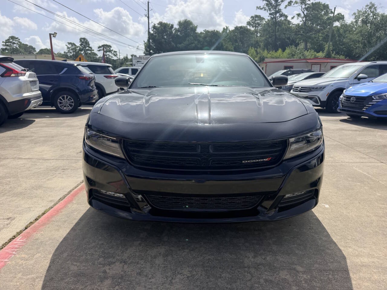 Used 2016 Dodge Charger SXT w/ Navigation & Travel Group RWD image 3