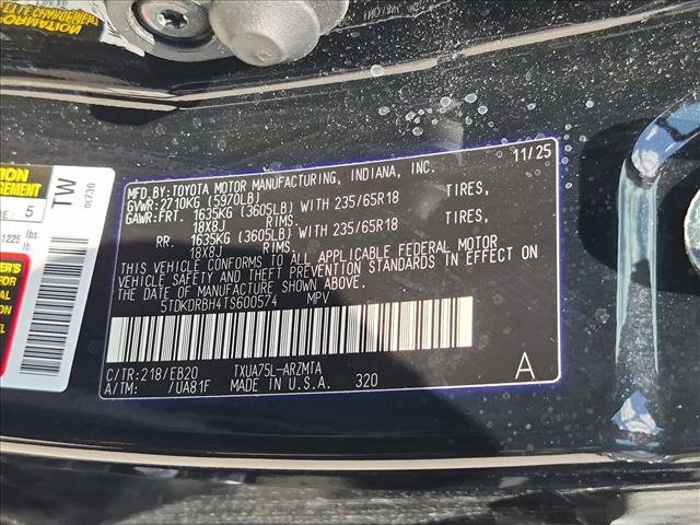 Used 2026 Toyota Highlander XLE AWD/4WD image 25