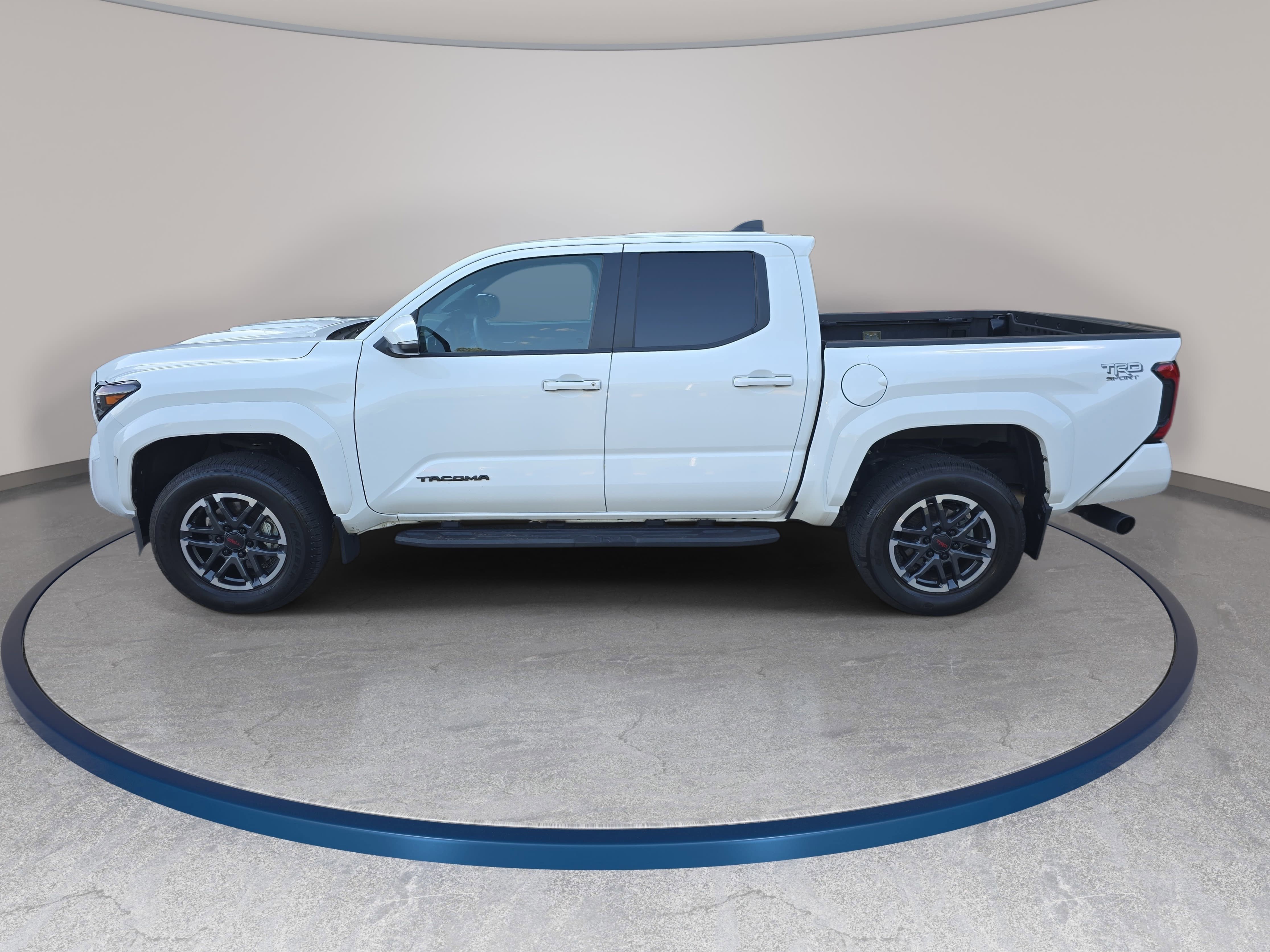 Used 2024 Toyota Tacoma TRD Sport w/ TRD Sport Upgrade Package RWD image 8