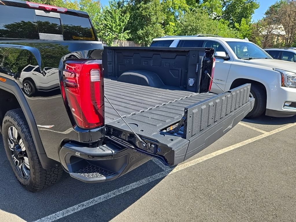 Used 2024 GMC Sierra 2500 Denali w/ Denali Reserve Package AWD/4WD image 65