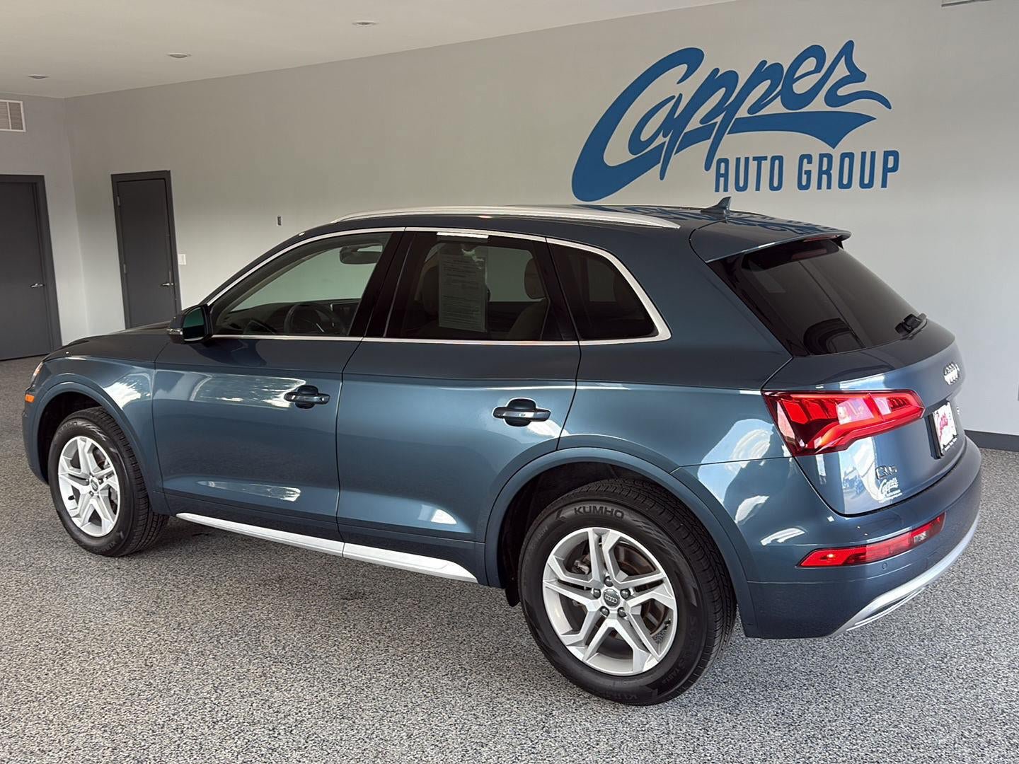Used 2018 Audi Q5 2.0T Premium Plus w/ Premium Plus Package AWD/4WD image 2