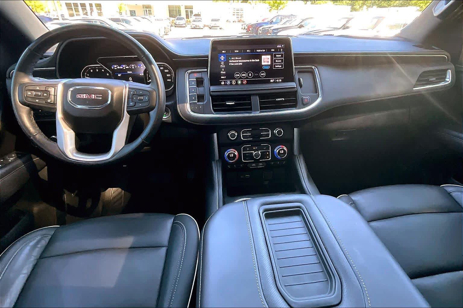 Used 2021 GMC Yukon SLT w/ SLT Premium Package AWD/4WD image 16