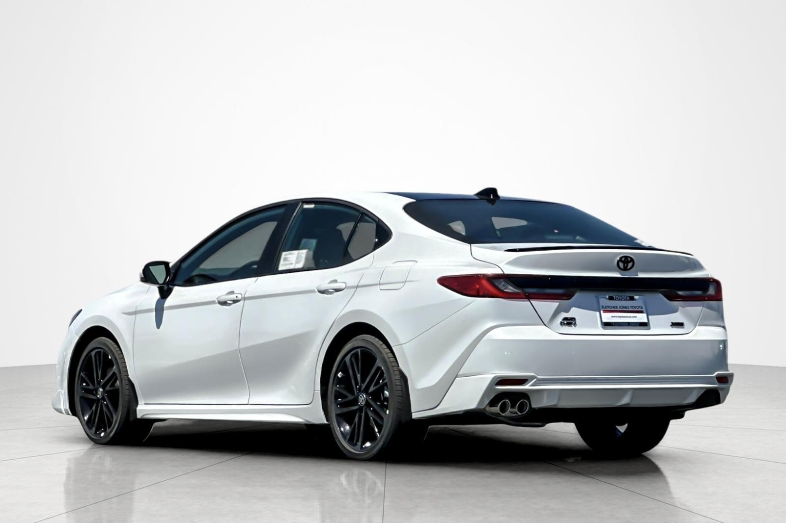 New 2026 Toyota Camry XSE AWD/4WD image 3