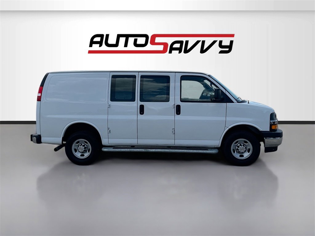 Used 2024 Chevrolet Express 2500 w/ Driver Convenience Package image 8