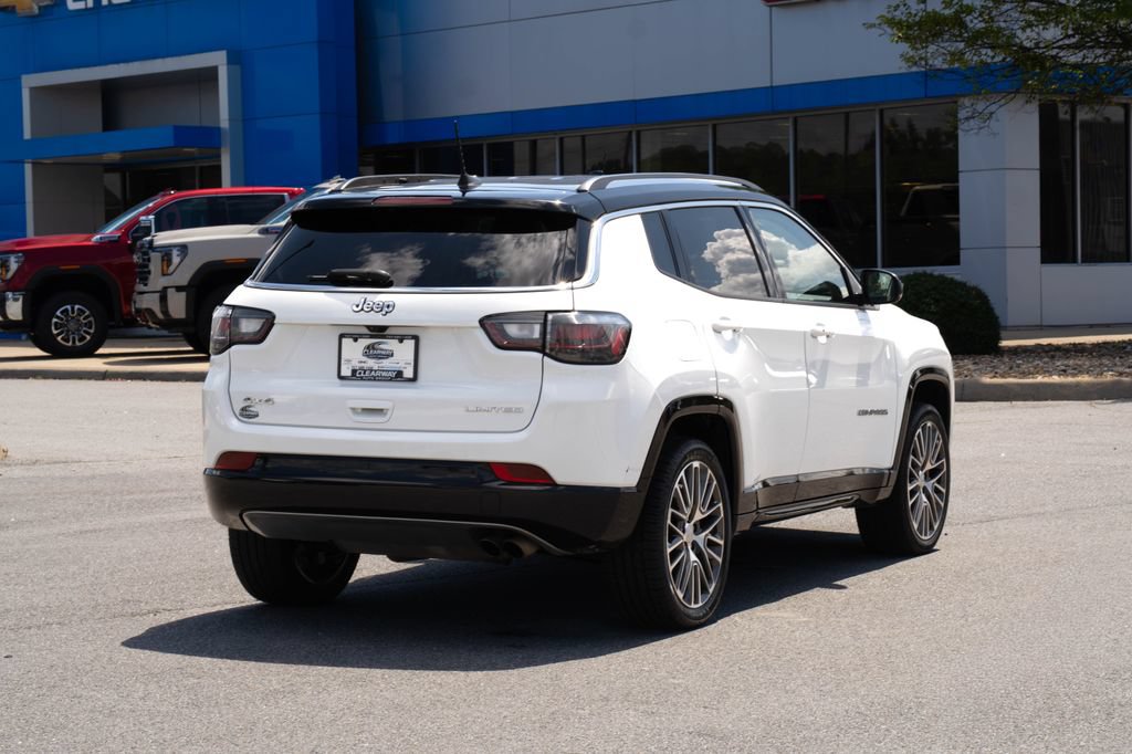 Used 2022 Jeep Compass Limited w/ Elite Group AWD/4WD image 7