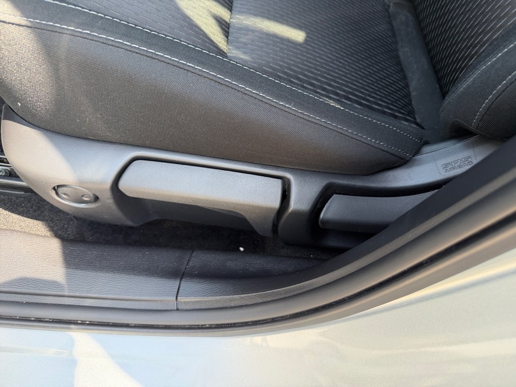 Used 2025 Mitsubishi Outlander ES AWD/4WD image 13