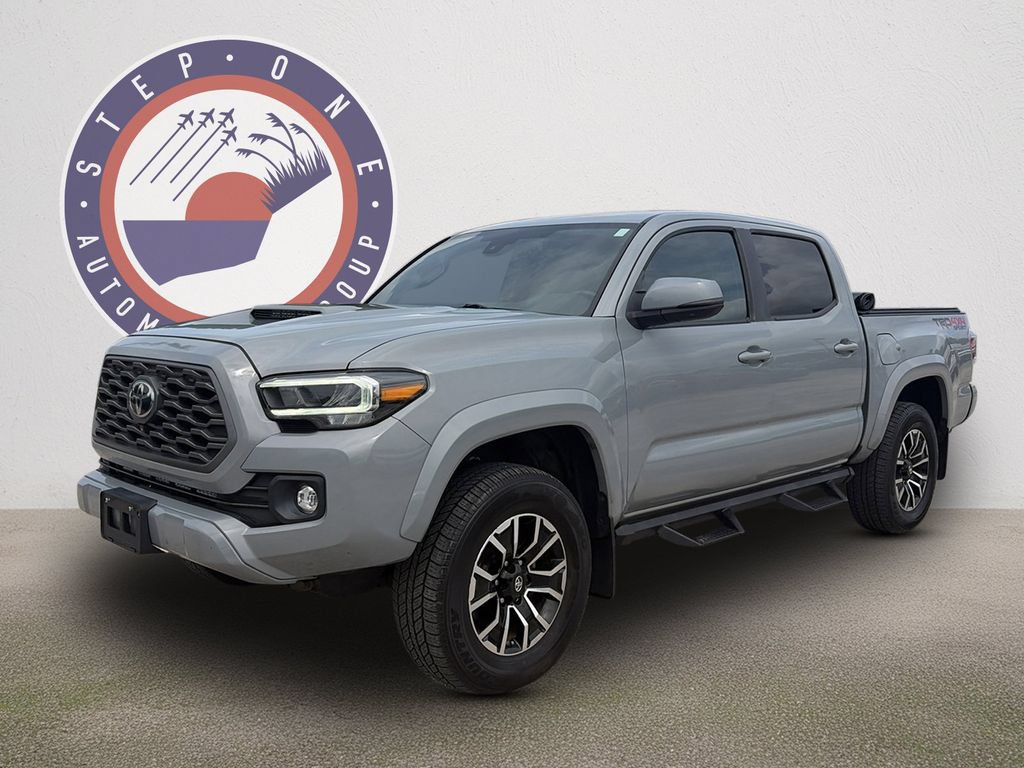 Used 2020 Toyota Tacoma TRD Sport w/ TRD Premium Sport Package AWD/4WD image 2