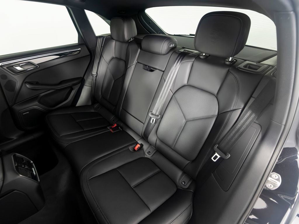New 2026 Porsche Macan S AWD/4WD image 41