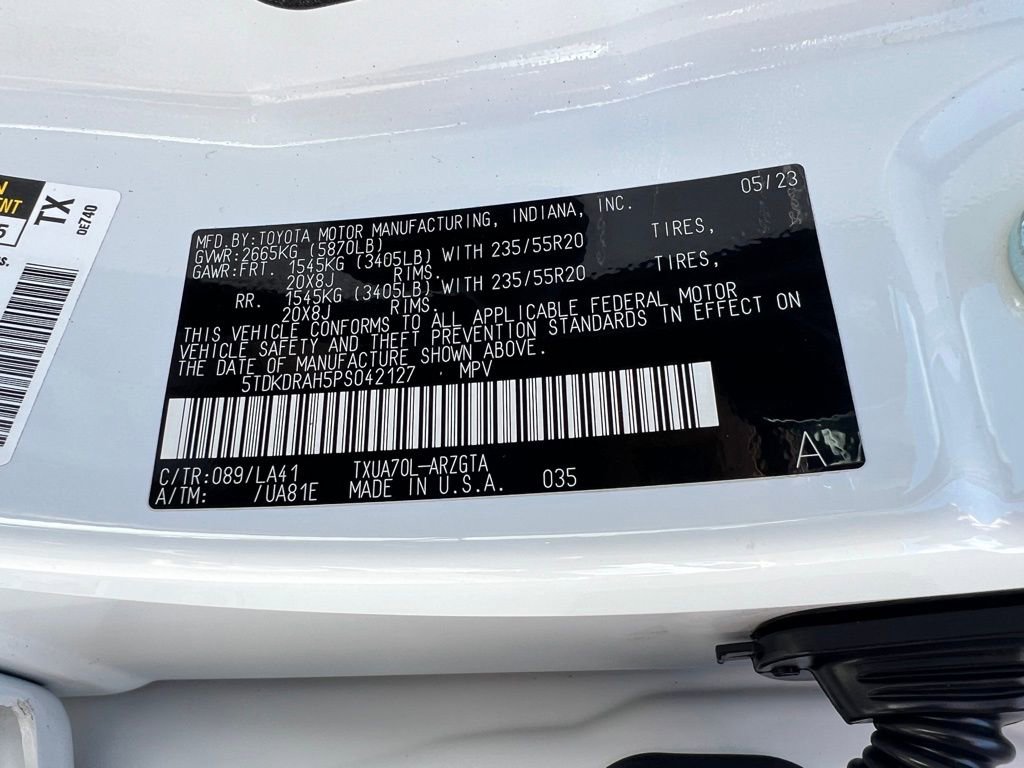 Used 2023 Toyota Highlander Platinum FWD image 46