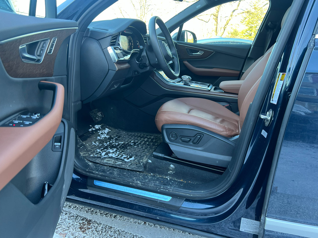 Used 2025 Audi Q7 3.0T Premium w/ Convenience Package image 9