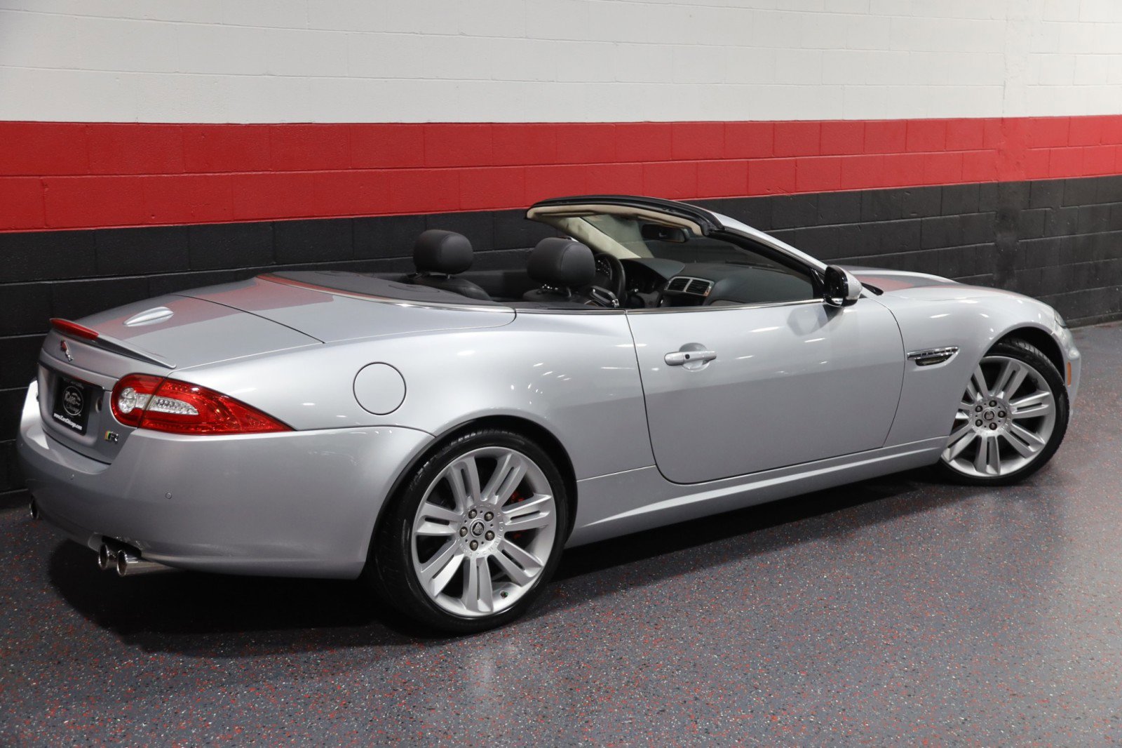 Used 2012 Jaguar XKR R image 9