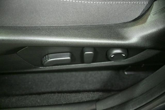 Certified 2025 Subaru Crosstrek 2.0i Premium image 46