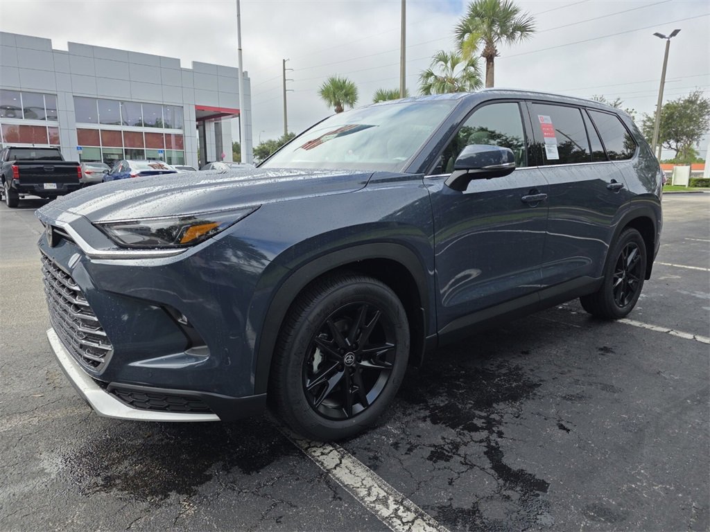 New 2026 Toyota Grand Highlander AWD Hybrid image 3