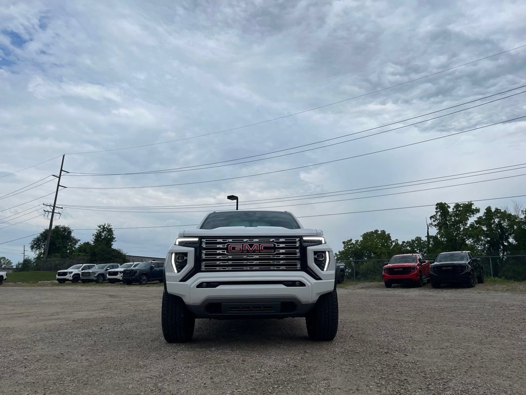 Used 2023 GMC Canyon Denali AWD/4WD image 4