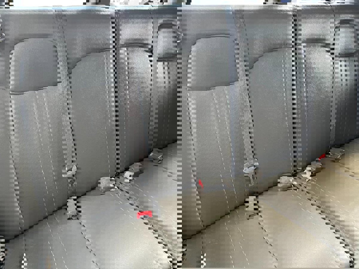 Used 2020 Chevrolet Express 3500 LS image 30